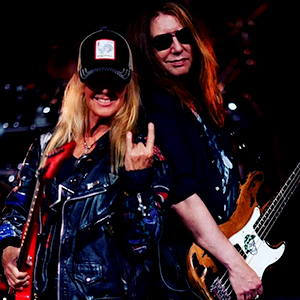 Photo of Lita Ford and Band Mates